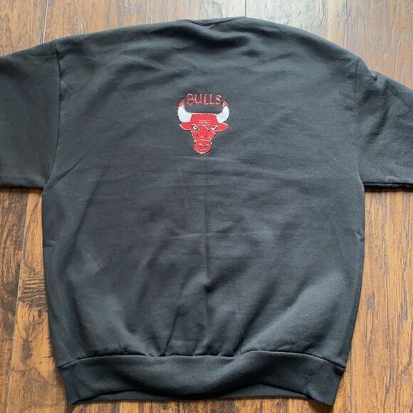 VTG Jerzees pullover size L hand painted Chicago Bulls one of a kind - Picture 10 of 13
